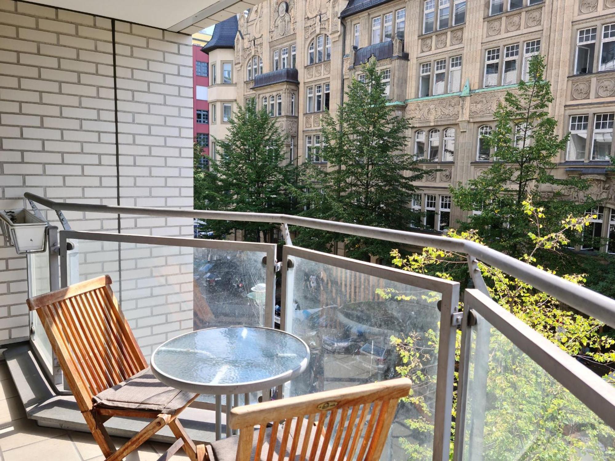 Topdomizil Apartments Checkpoint Plaza Берлин Екстериор снимка